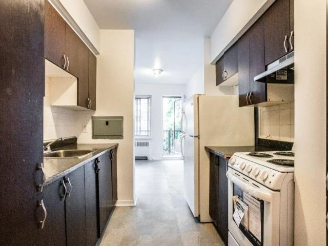 Apartment for rent in Côte-des-Neiges–Notre-Dame-de-Grâce, Montréal