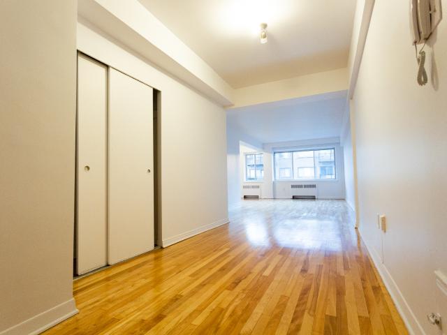 Apartment for rent in St. Leonard's, Quebec