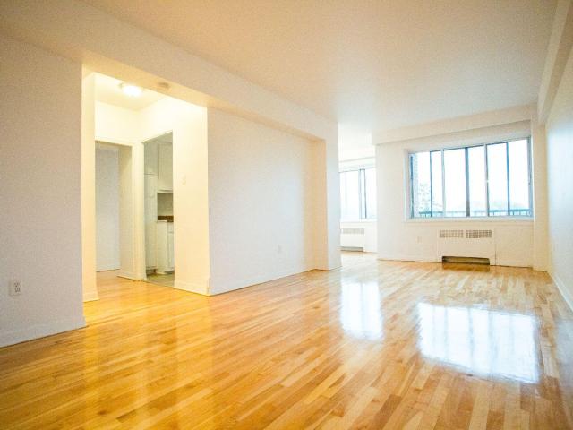 Apartment for rent in St. Leonard's, Quebec