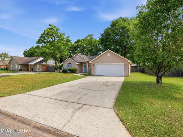 House for sale in Ocean Springs, Mississippi