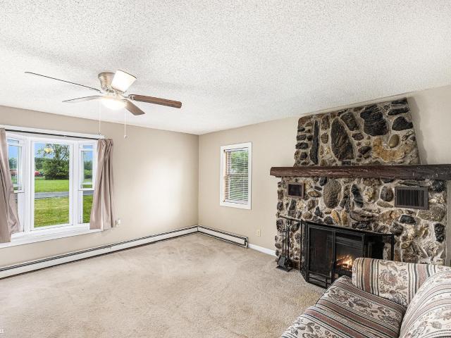 House for sale in Decker