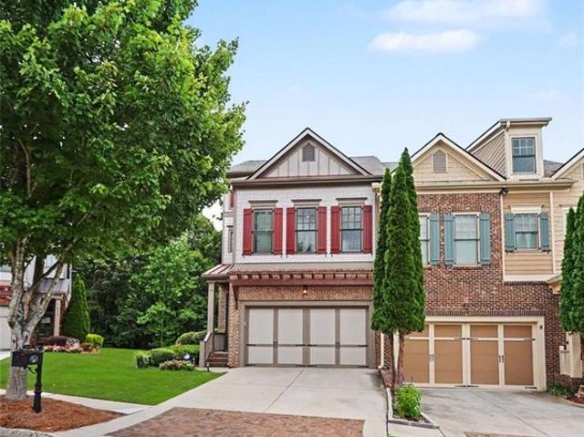 Townhouse for sale in Flowery Branch, Georgia