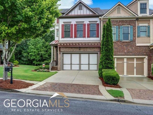 Townhouse for sale in Flowery Branch, Hall County