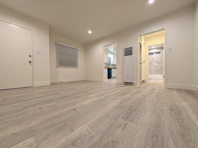 Apartment for rent in Canoga Park, California