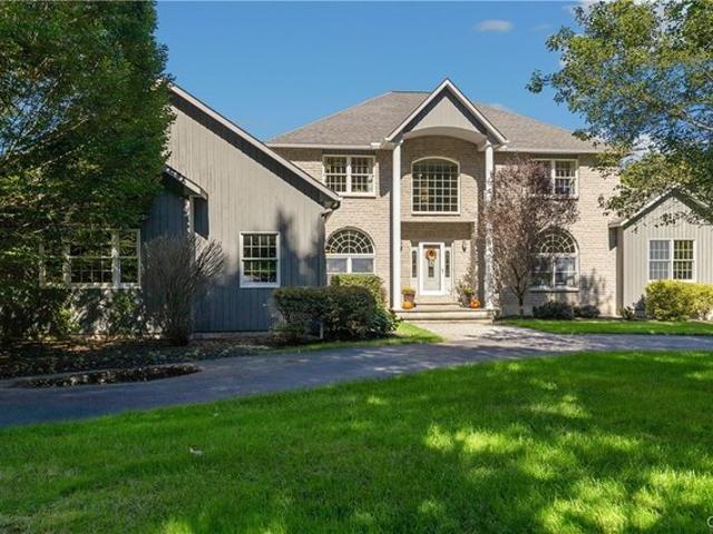 House for sale in Village of Fayetteville, Town of Manlius