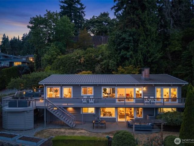 House for sale in Mercer Island, Washington