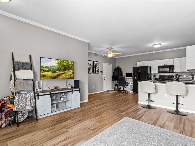Condo for sale in Oak Creek, Wisconsin