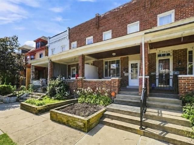 Townhouse for sale in Pittsburg, Pennsylvania
