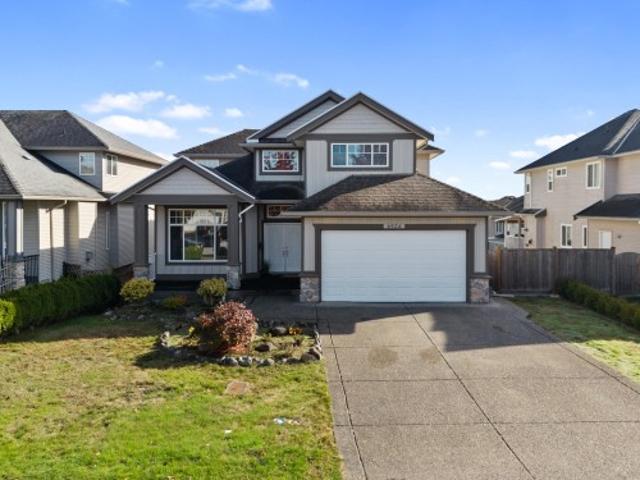 House for sale in Sullivan, Surrey