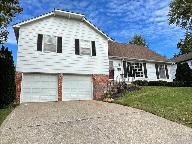 House for sale in Pinehurst, Overland Park