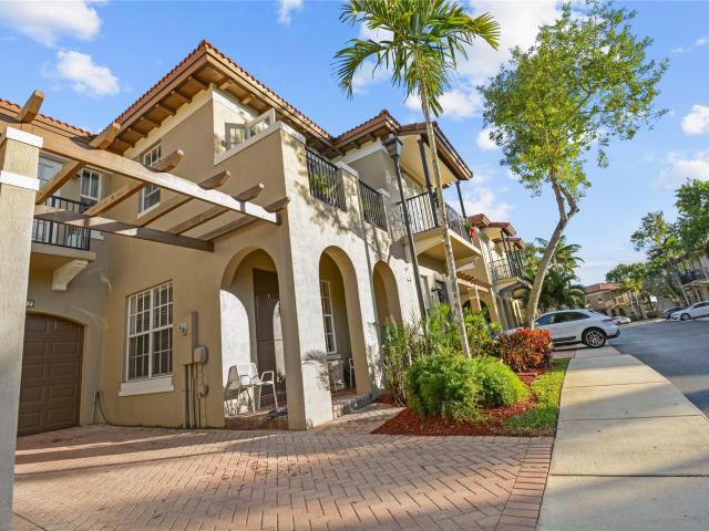 Townhouse for sale in Coconut Creek, Florida