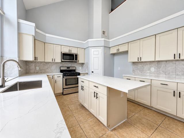 House for sale in Greatwood Knoll, Sugar Land