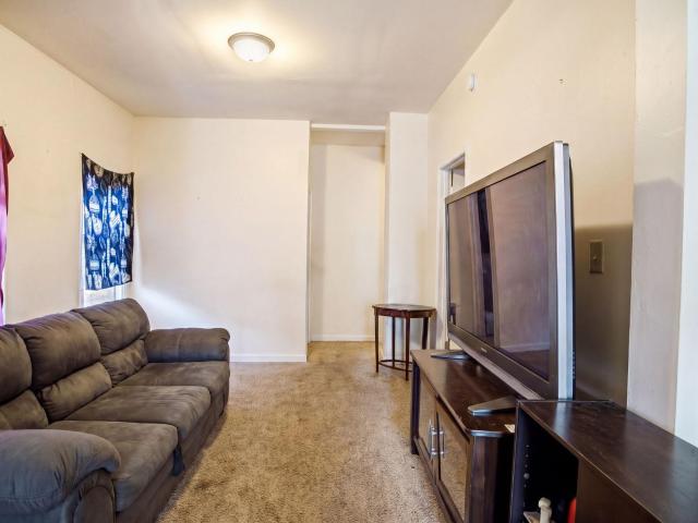 House for sale in Dayton's Bluff, Ramsey