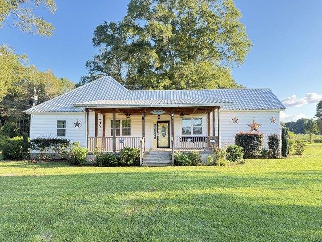 House for sale in Alma, Bacon County