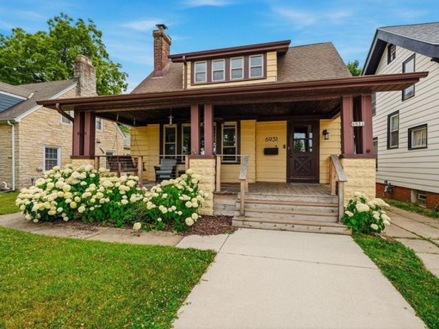 House for sale in Wauwatosa, Wisconsin