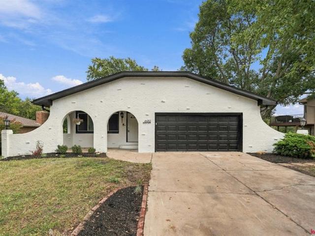 House for sale in Colonial Hills, Lincoln