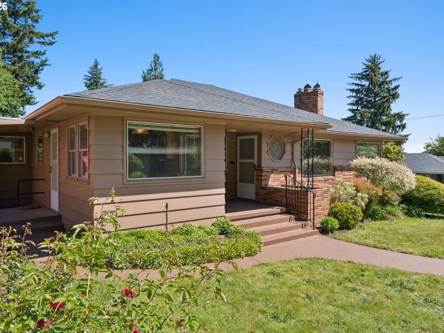 House for sale in Oregonia