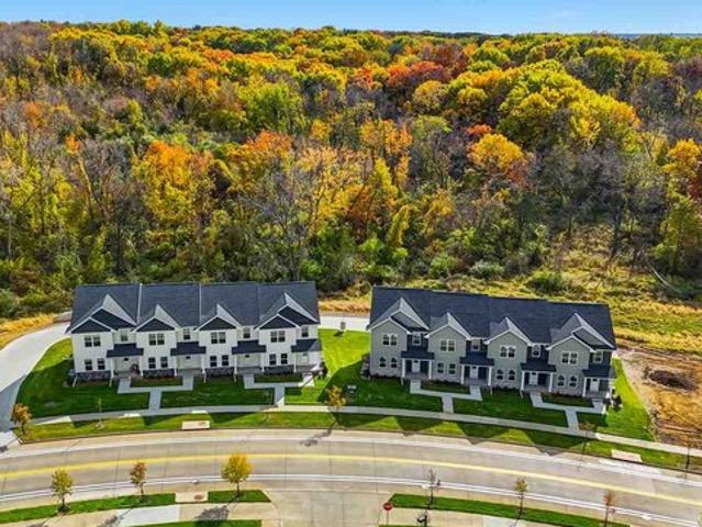 Condo for sale in Iowa City, Iowa