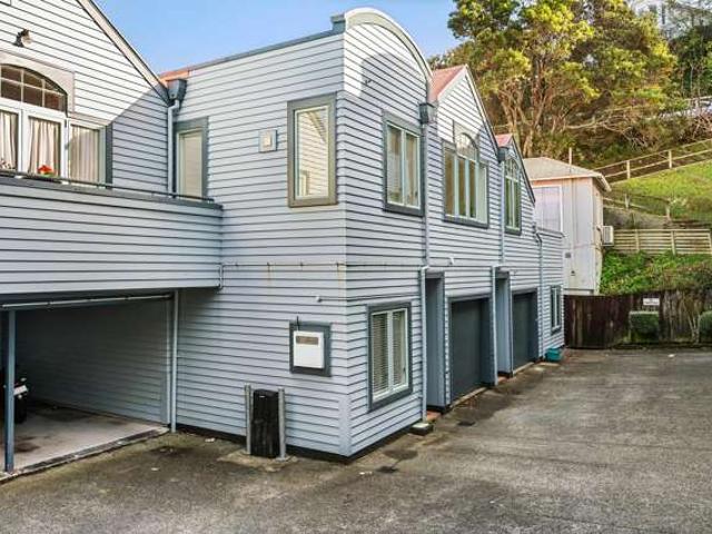 Townhouse for sale in Matata, Wellington