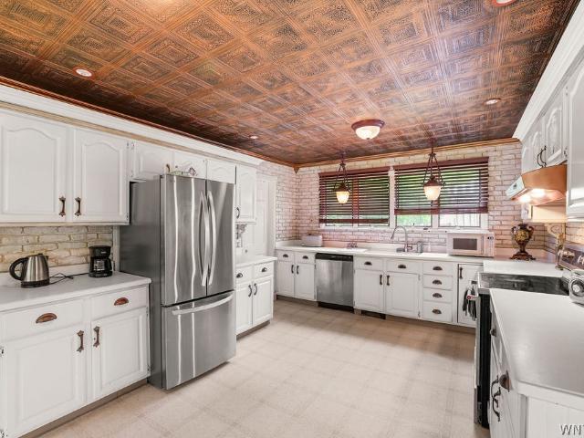 House for sale in Derby, New York