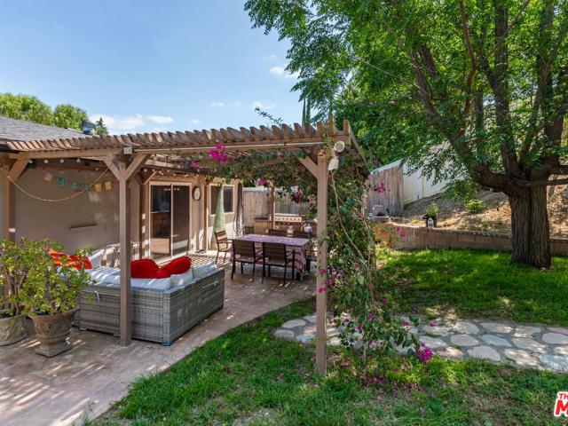 House for sale in West Hills
