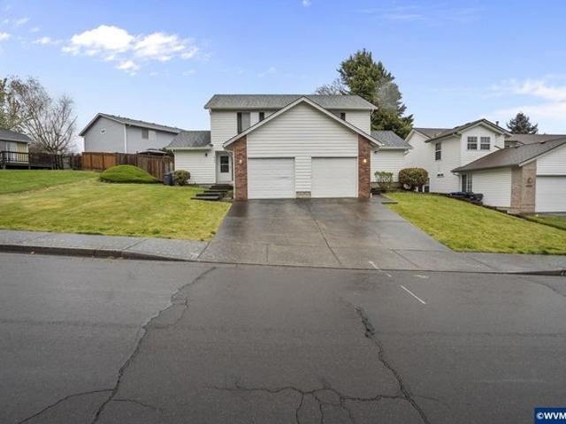 House for sale in Oregonia