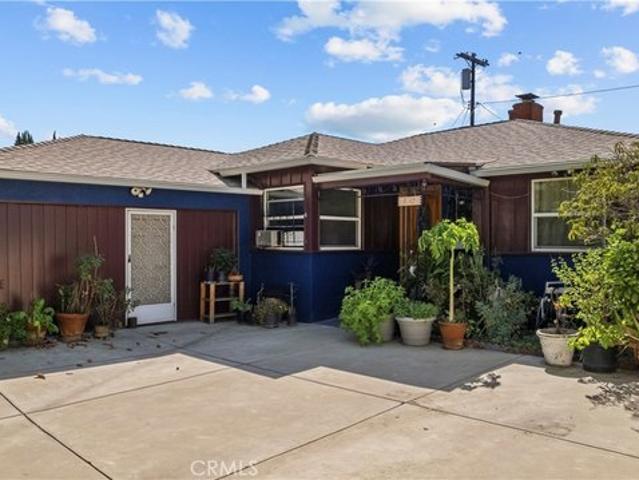 House for sale in Valley Village Neighborhood Council District, Los Angeles