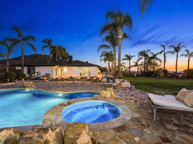 House for sale in Escondido, San Diego County