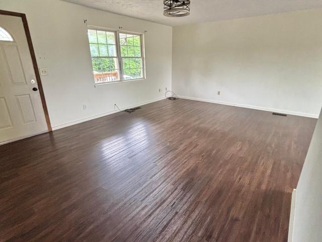 House for sale in Barry, Missouri