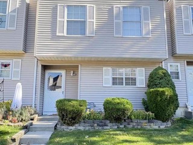 Townhouse for sale in Old Bridge, Old Bridge Township