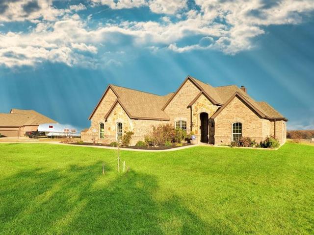House for sale in Azle, Texas
