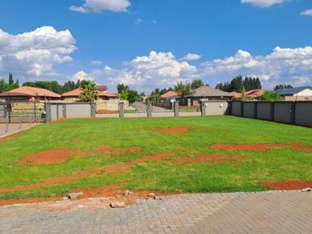 Land for sale in Dr Kenneth Kaunda, North West