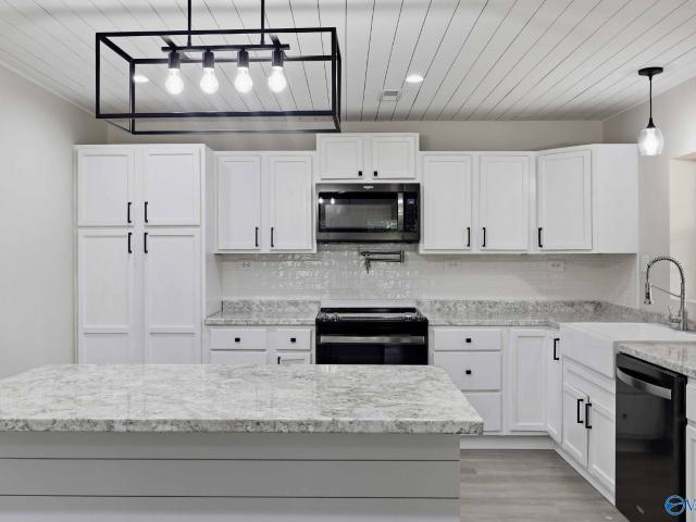 House for sale in Boaz, Alabama