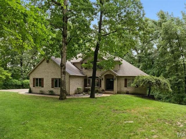 House for sale in Fairview Heights, Illinois