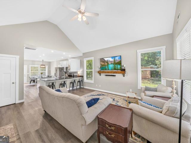 House for sale in Comer, Madison County