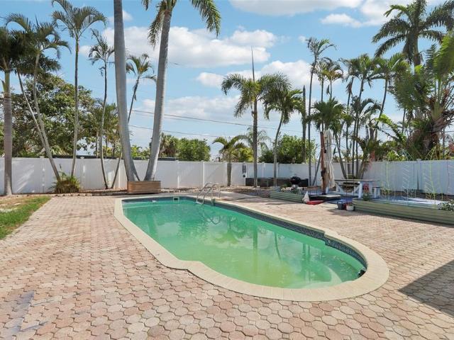 House for sale in South Pasadena, Florida