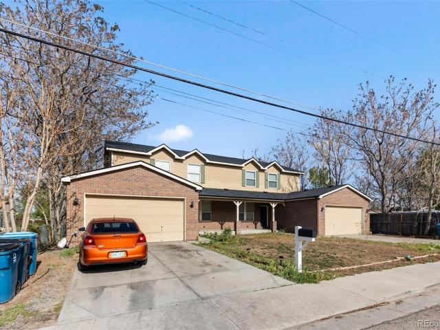 House for sale in Commerce City, Colorado