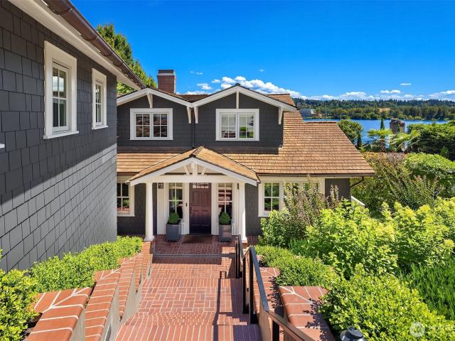 House for sale in Mercer Island, Washington