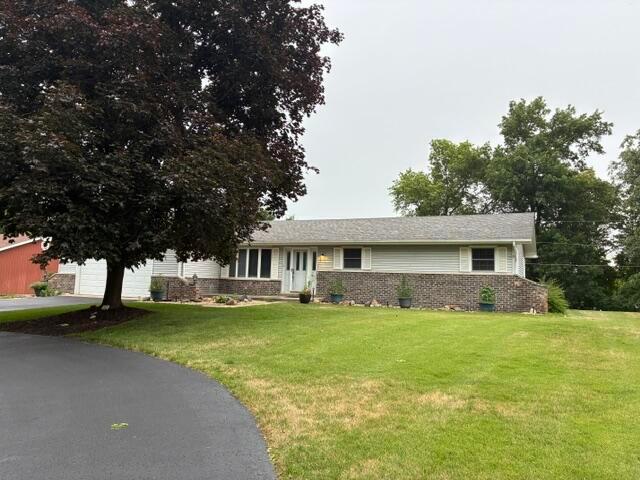 House for sale in Demotte, Indiana