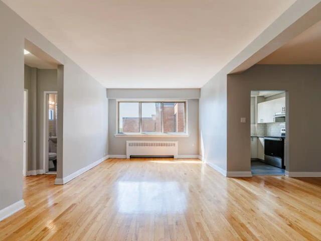 Apartment for rent in Côte-des-Neiges–Notre-Dame-de-Grâce, Montréal