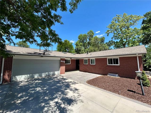 House for sale in Arapahoe, Colorado