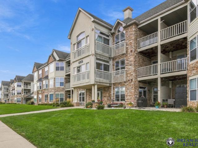 Condo for sale in Franklin, Milwaukee County