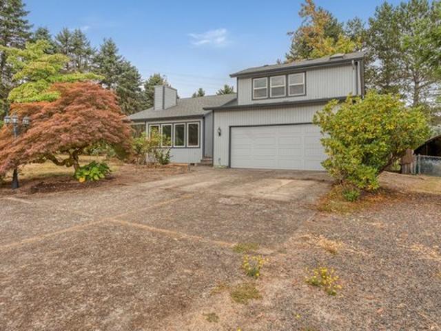 House for sale in Oregonia