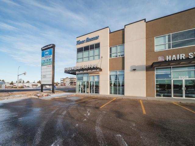 Office for sale in Wedgewood, Alberta