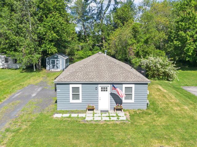 House for sale in Guilderland, New York