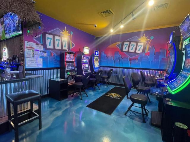 Commercial for sale in Worth