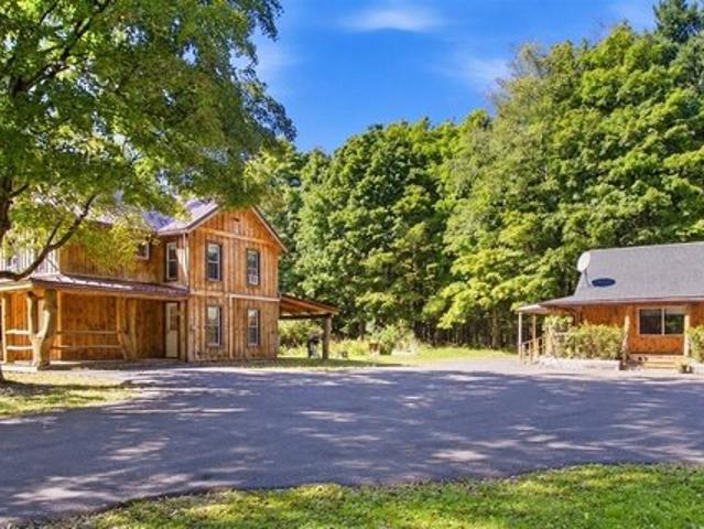 House for sale in Acra, New York