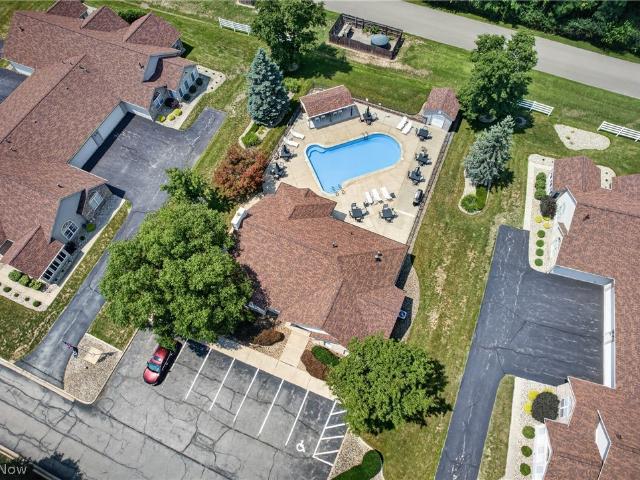 Condo for sale in Poland, Ohio