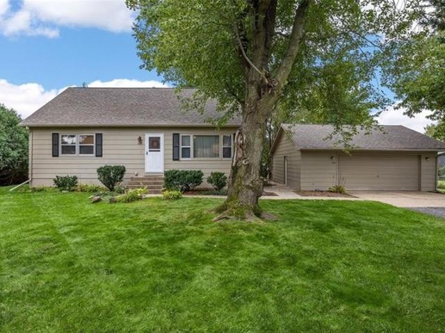 House for sale in Linn, Iowa