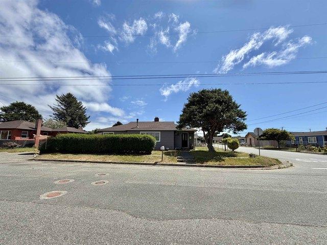 House for sale in Crescent City, Del Norte County
